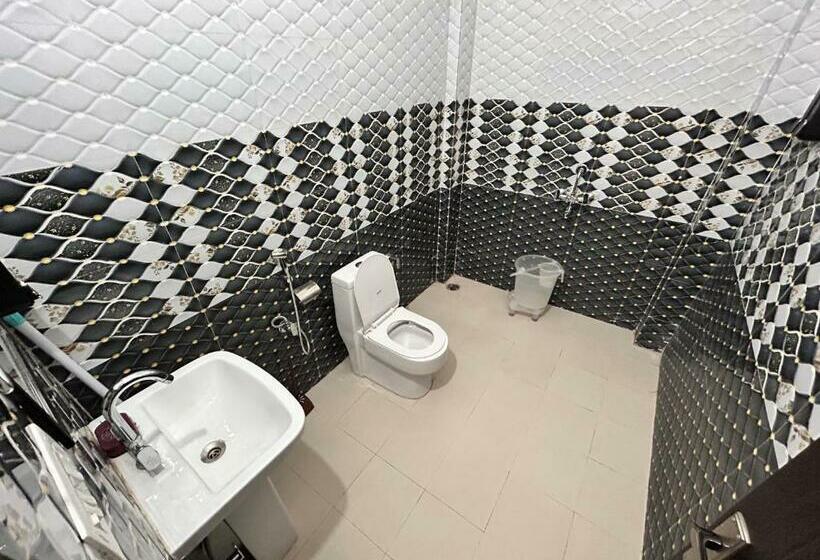 ホテル Himalayan Foxhole