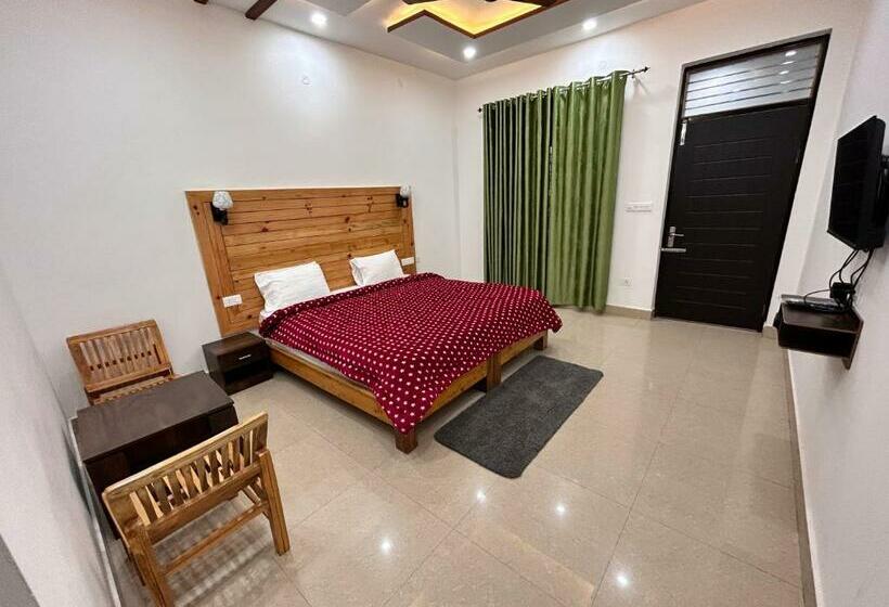 ホテル Himalayan Foxhole