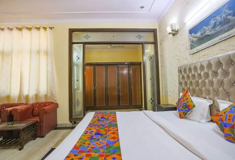 Hotelli Fabexpress Hm Palace