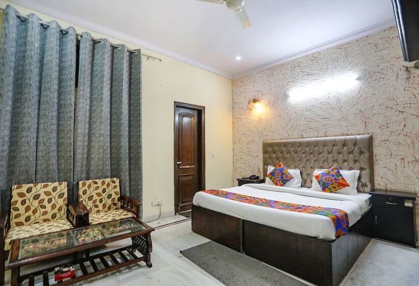 בית מלון כפרי Fabexpress Hm Palace