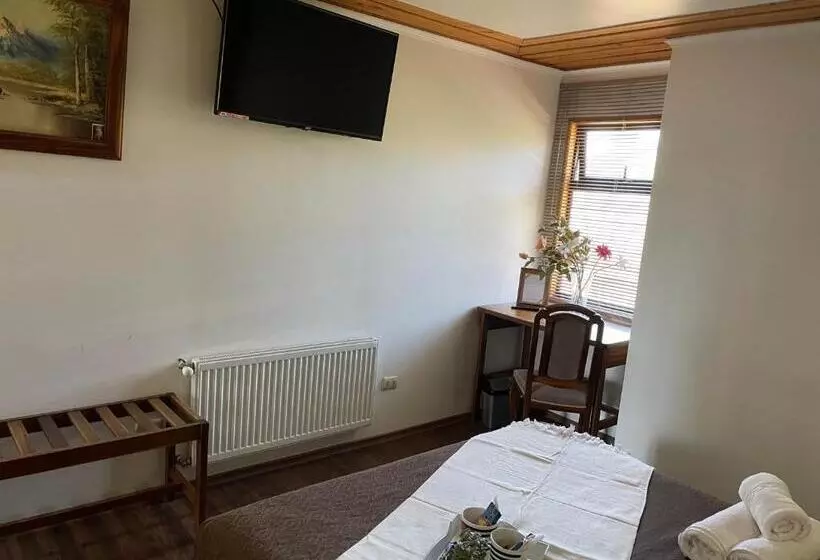 ペンション 4 Habitación Privada Cama Matrimonial