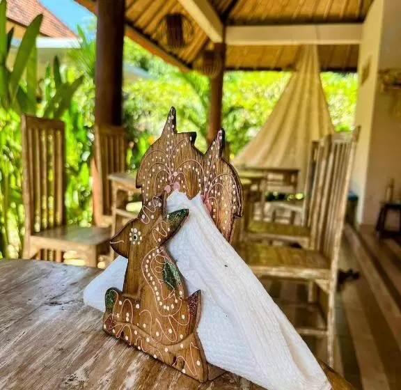 ペンション Kupu Kupu Guest House
