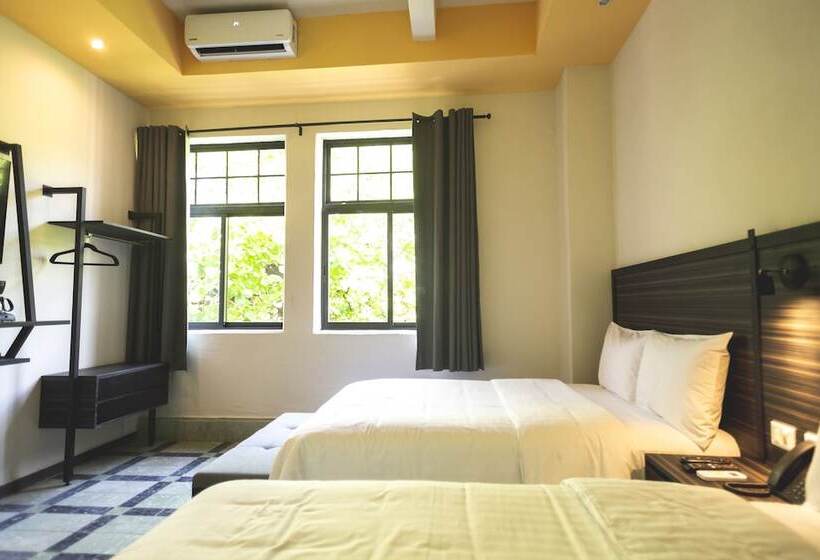 בית מלון כפרי La Nacional By Kavia