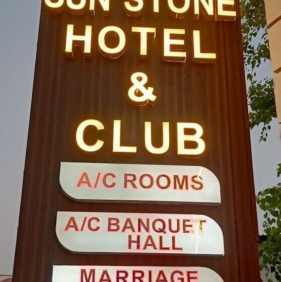 Sun Stone Hotel & Club   Jawai