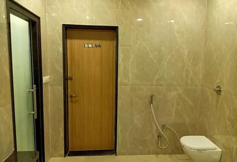 Sun Stone Hotel & Club   Jawai