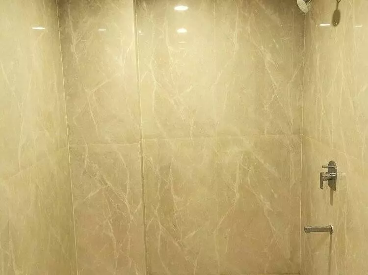 Sun Stone Hotel & Club   Jawai