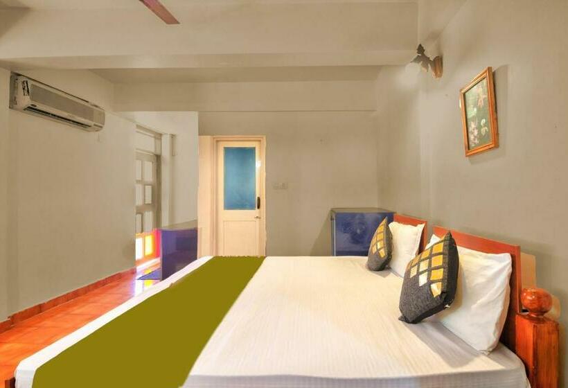 בית מלון כפרי The Candolim Retreat Goa