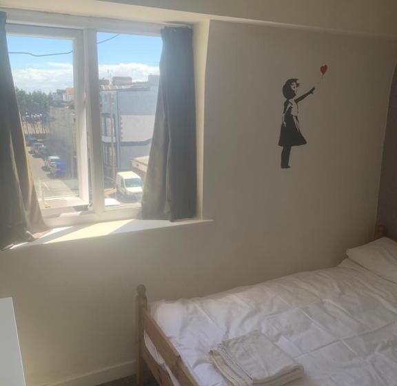 Пансион The New Macleods Guest House