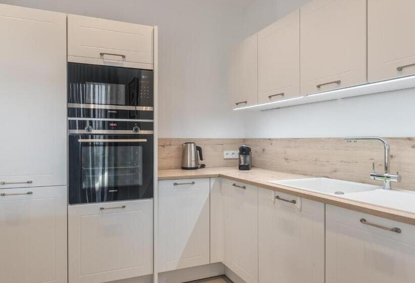 Tinerfe 1 1 Deluxe 2b