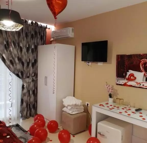 Ajilin Hotel Rooms