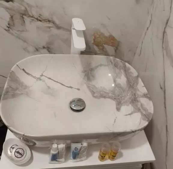 Ajilin Hotel Rooms