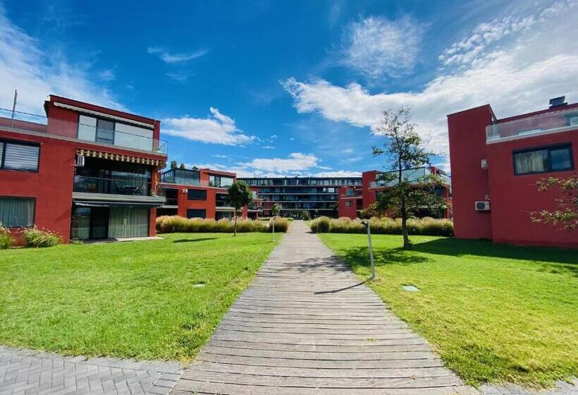 Bl Lakeside Apartman