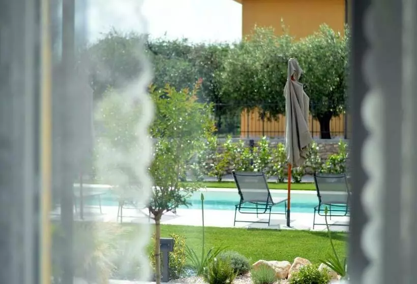 Hotelli Agriturismo Pepe Rosa
