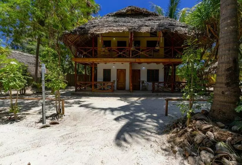 Hotelli Eden Paradise