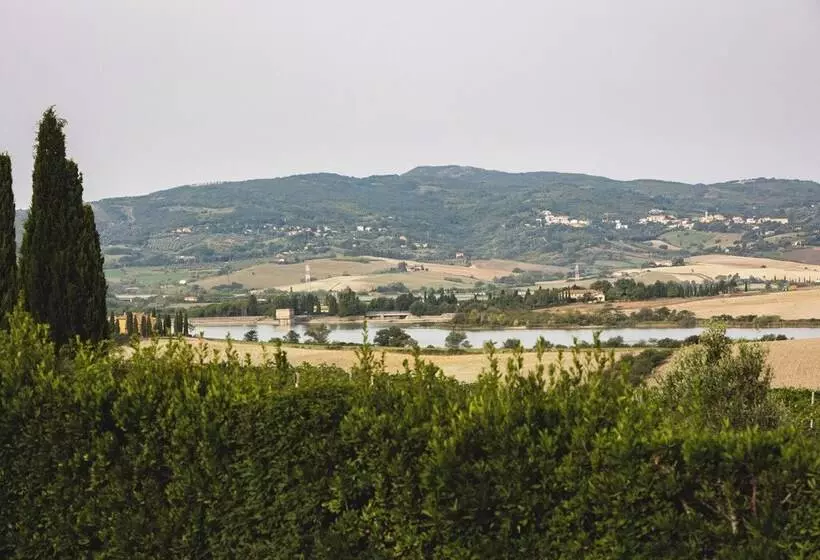 Hotelli Le Fraine   Agriturismo & Olives Glamping