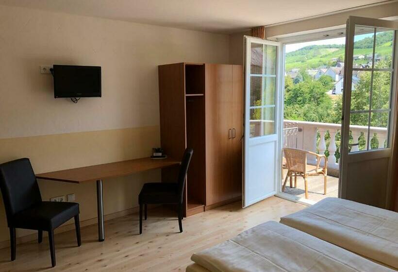 בית מלון כפרי & Restaurant Brühler Hof