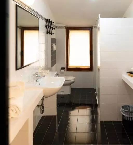 Majatalo Murahera Guest House
