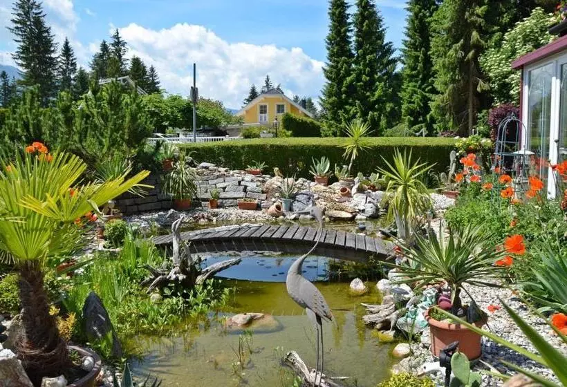 Bed and Breakfast Pension Mühlenheim