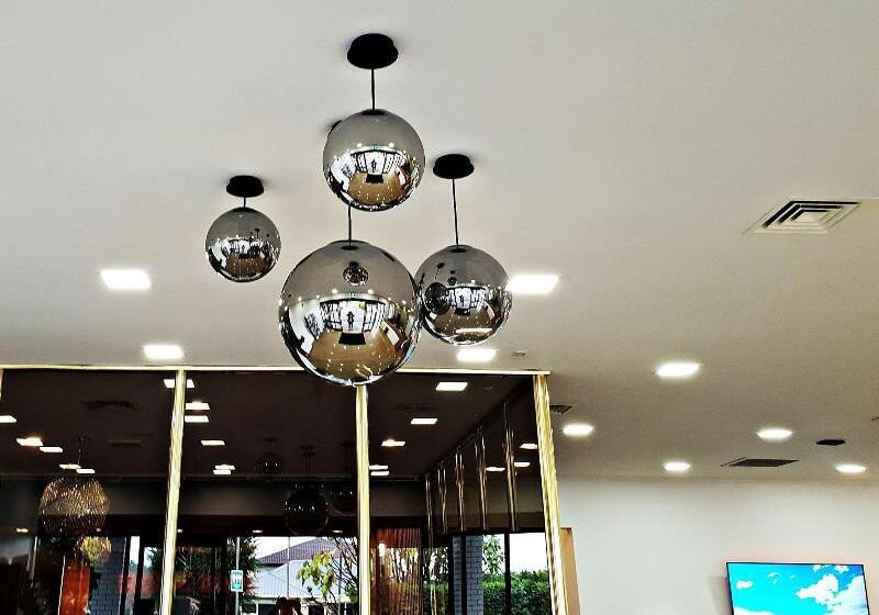 Hotel Auckland Airport Easy