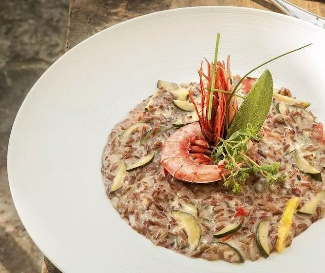 בית מלון כפרי Borgo Ramezzana Country House