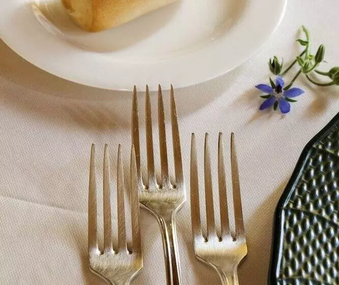 בית מלון כפרי Borgo Ramezzana Country House