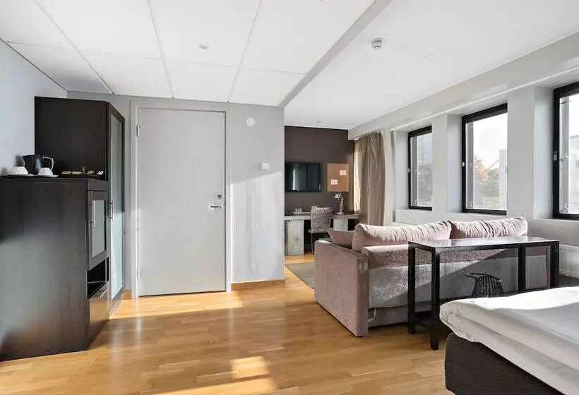 Отель Aiden By Best Western Stockholm Solna