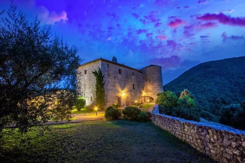 ホテル Castello Valenzino
