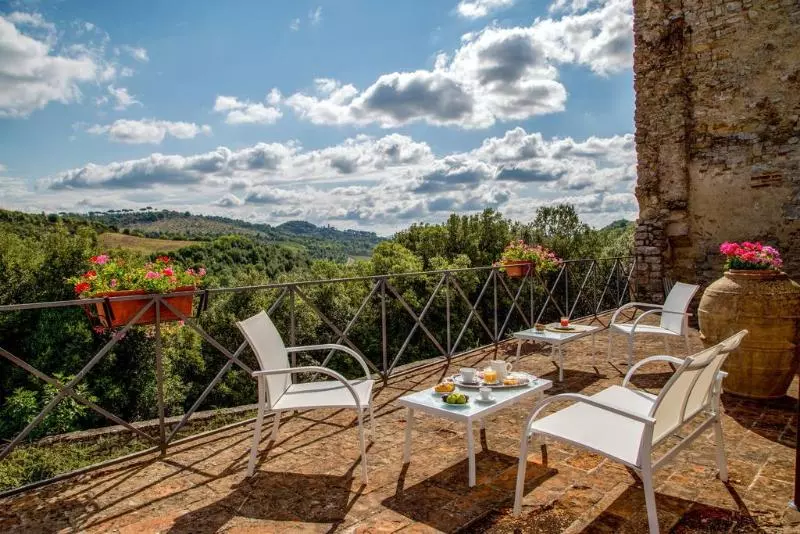 ホテル Castello Valenzino