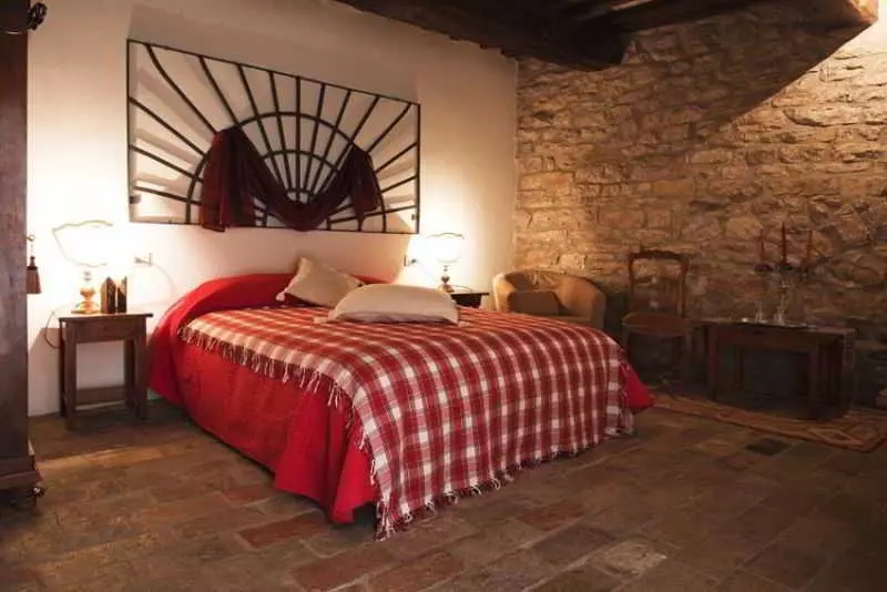 ホテル Castello Valenzino