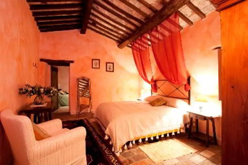 ホテル Castello Valenzino