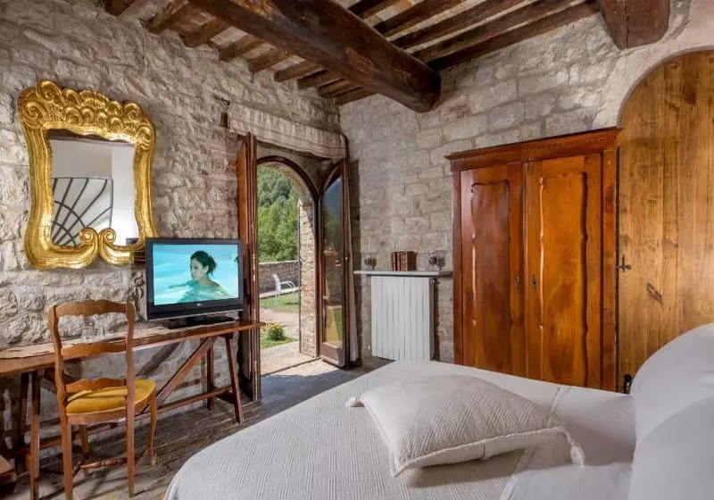 ホテル Castello Valenzino