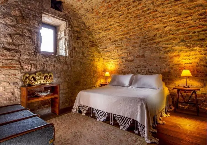 ホテル Castello Valenzino
