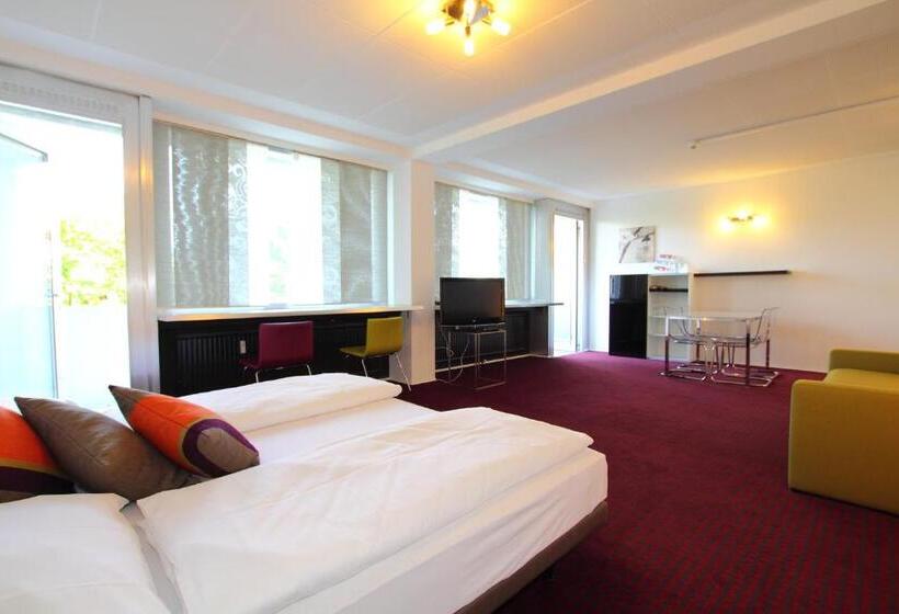 ホテル College Garden