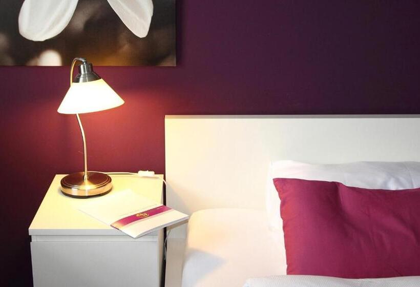 ホテル College Garden