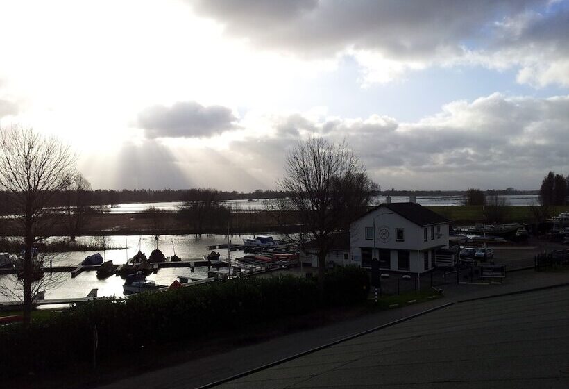 ホテル De Brabantse Biesbosch