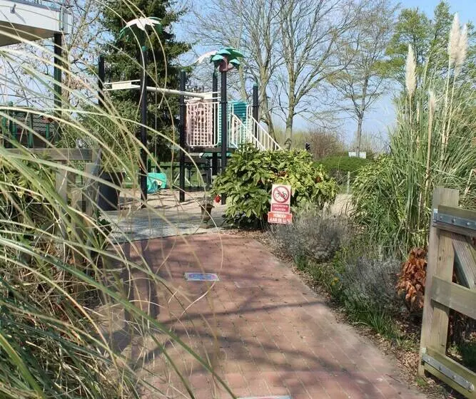 Otel De Brabantse Biesbosch