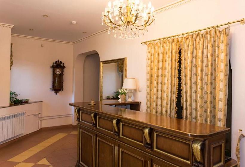 בית מלון כפרי Emona