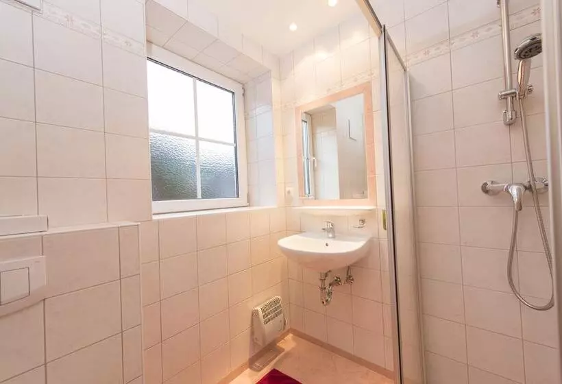 Отель Mölltalerhof