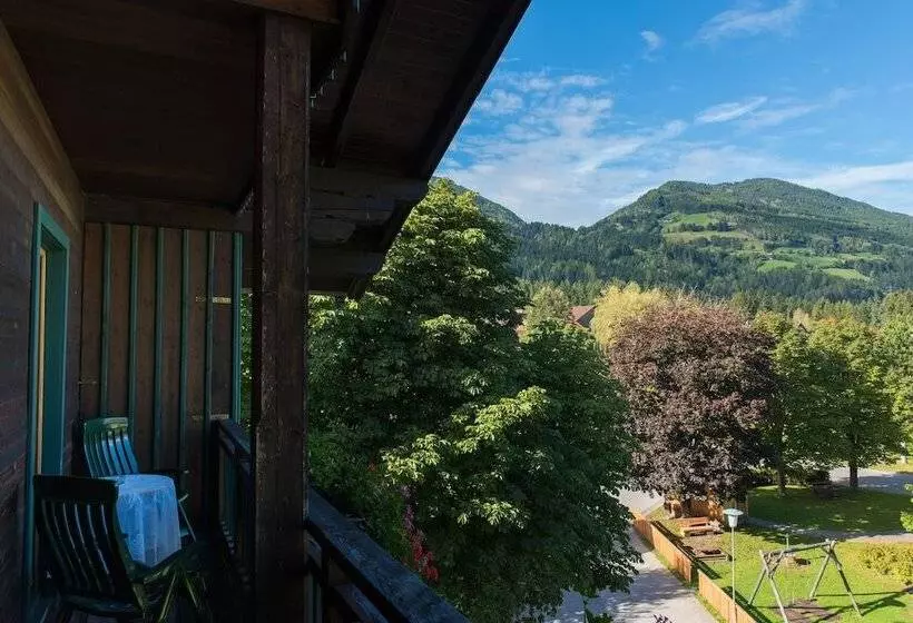 Отель Mölltalerhof