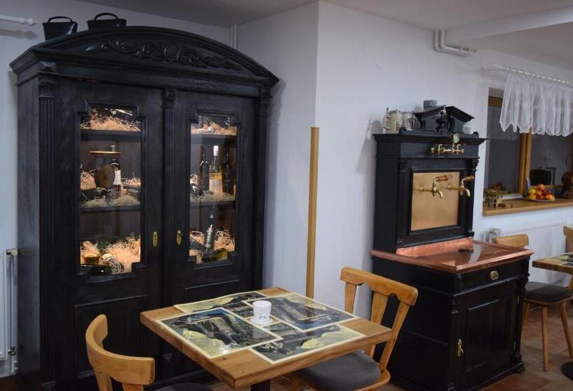 Отель Pension St. Moritz