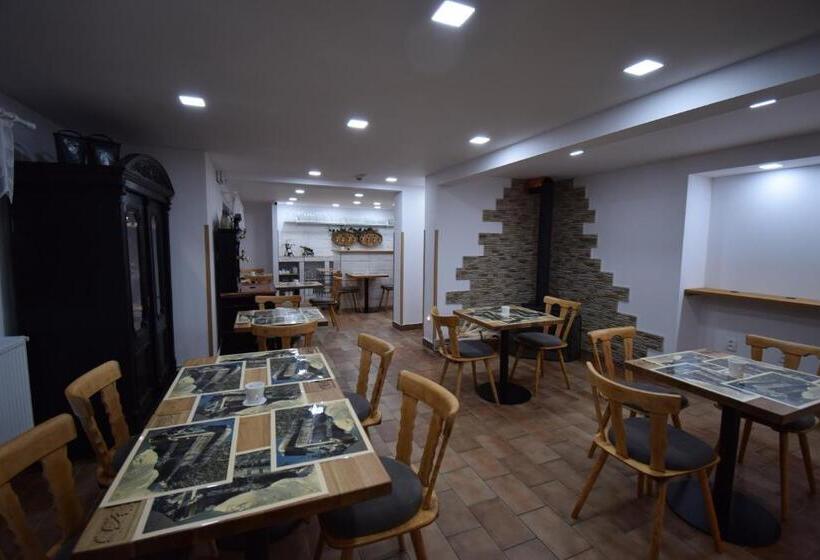 Отель Pension St. Moritz