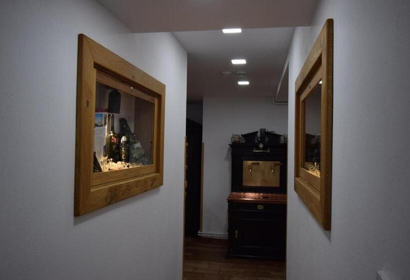 Отель Pension St. Moritz