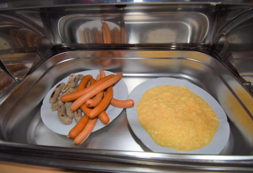 Отель Pension St. Moritz