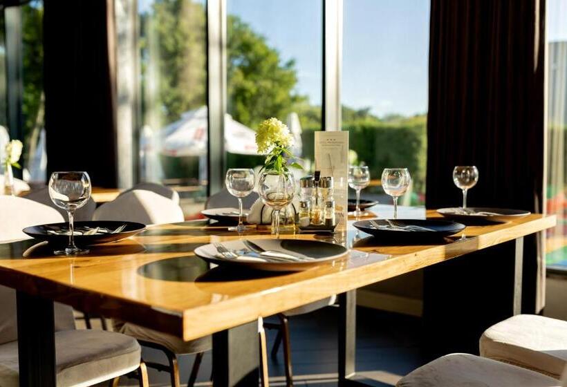 فندق Promenada Biznes & Wypoczynek