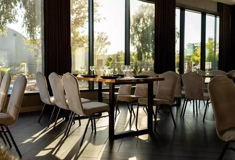 Hotel Promenada Biznes & Wypoczynek