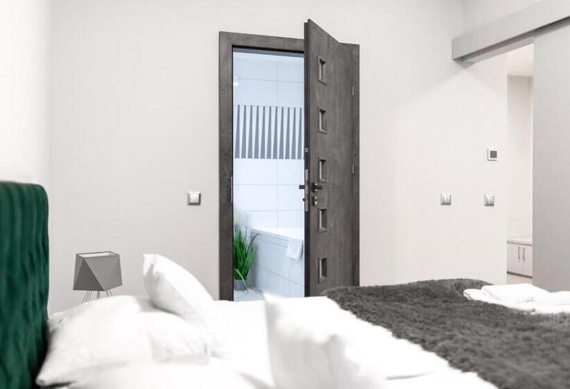 فندق Promenada Biznes & Wypoczynek