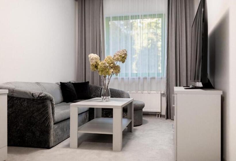 فندق Promenada Biznes & Wypoczynek