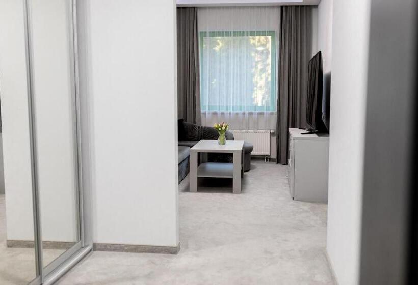 فندق Promenada Biznes & Wypoczynek