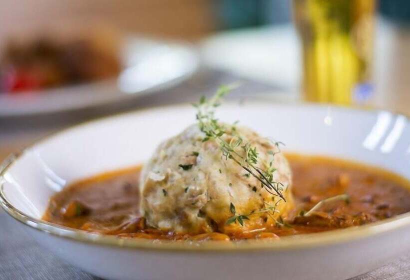 Urdlwirt   Hotel & Restaurant