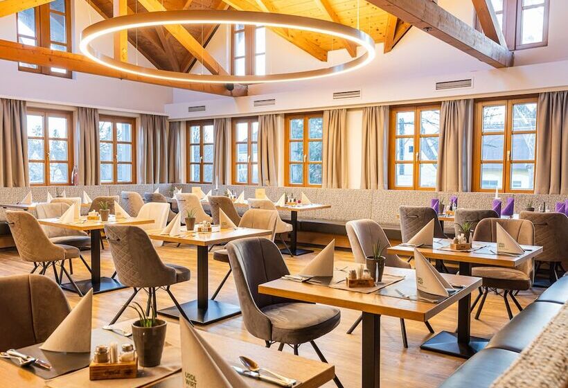 Urdlwirt   Hotel & Restaurant